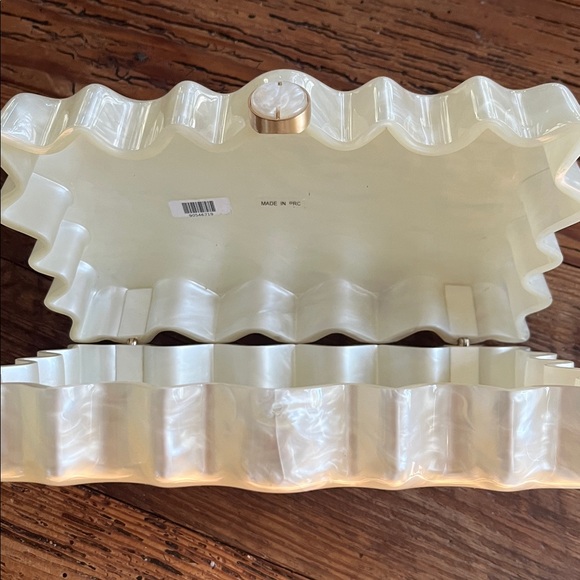 Cult Gaia Paloma Clutch - Picture 9 of 10